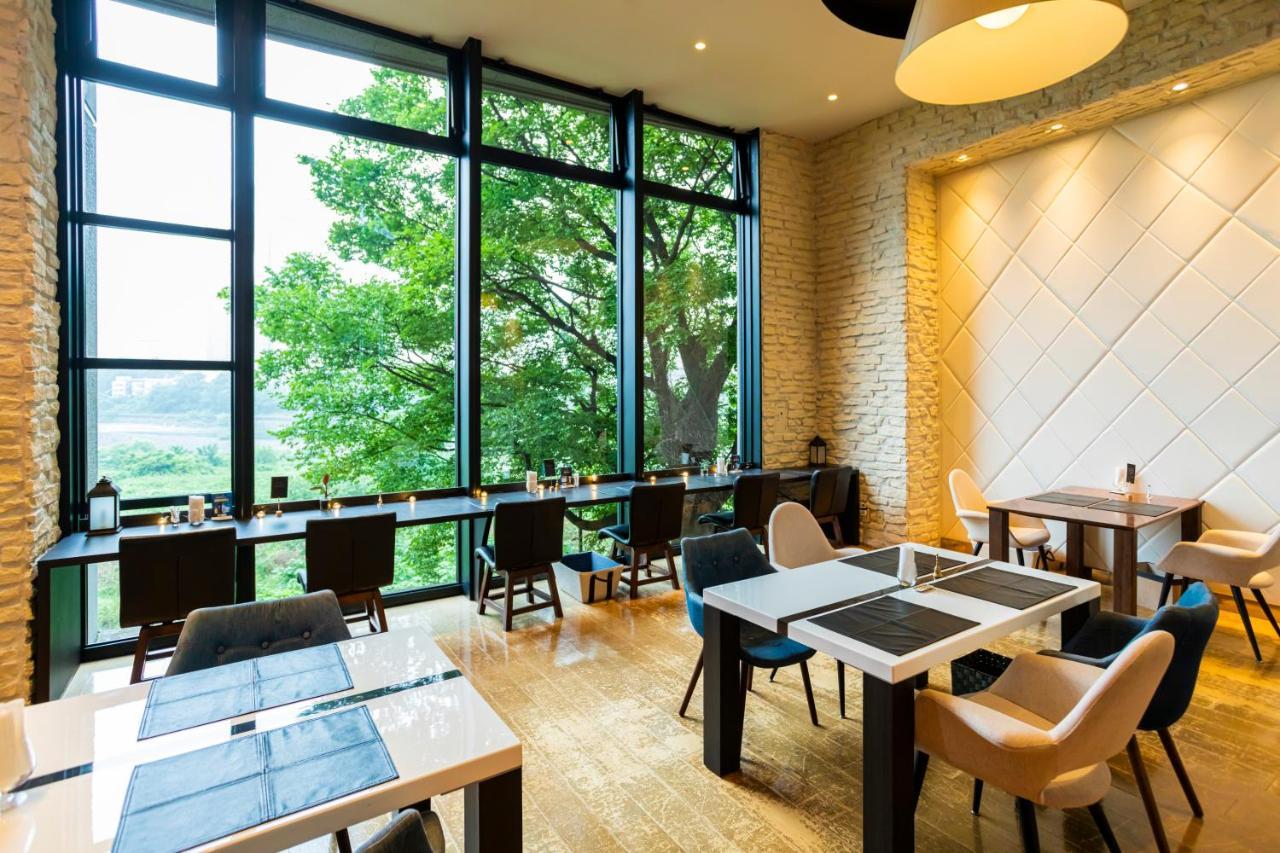 Hotel Sanderson Maebashi Bagian luar foto