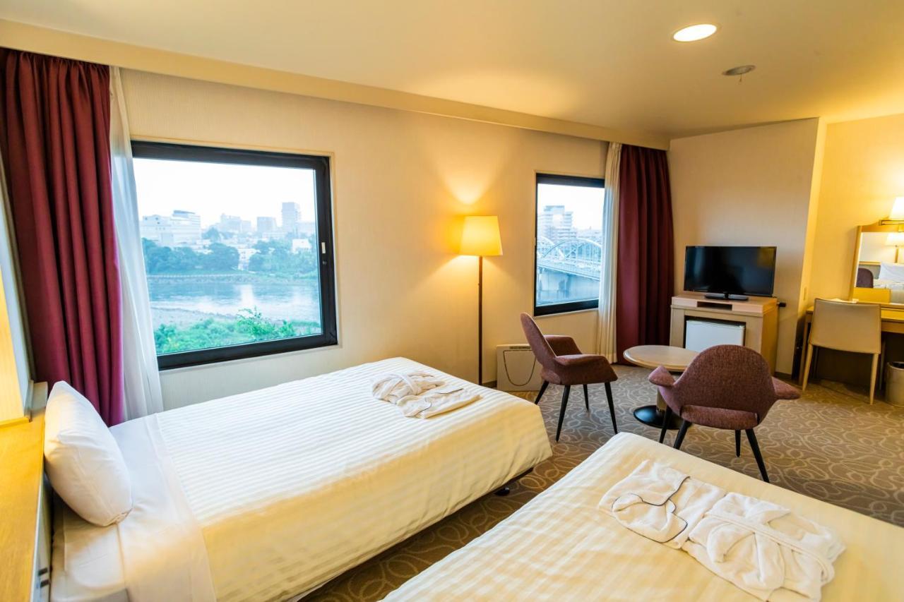 Hotel Sanderson Maebashi Bagian luar foto