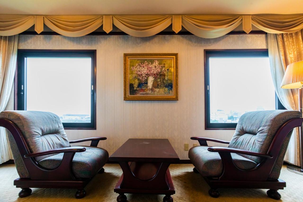 Hotel Sanderson Maebashi Bagian luar foto