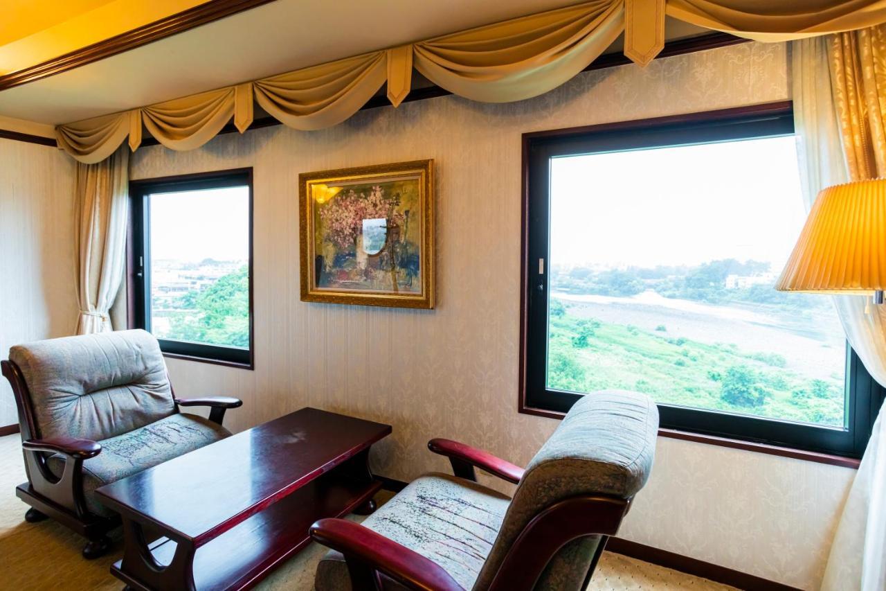 Hotel Sanderson Maebashi Bagian luar foto