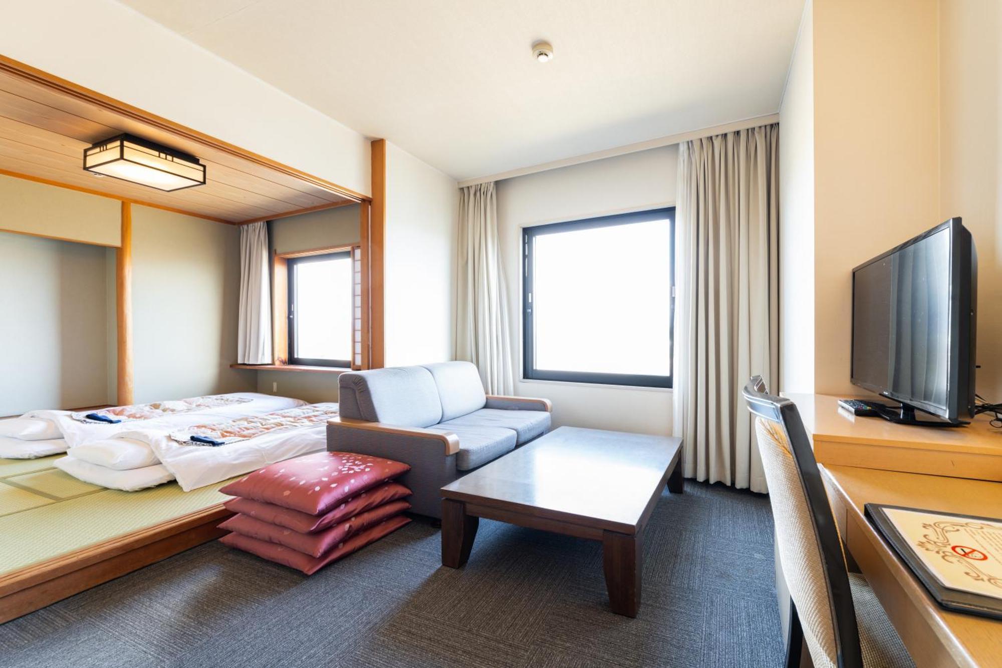 Hotel Sanderson Maebashi Bagian luar foto