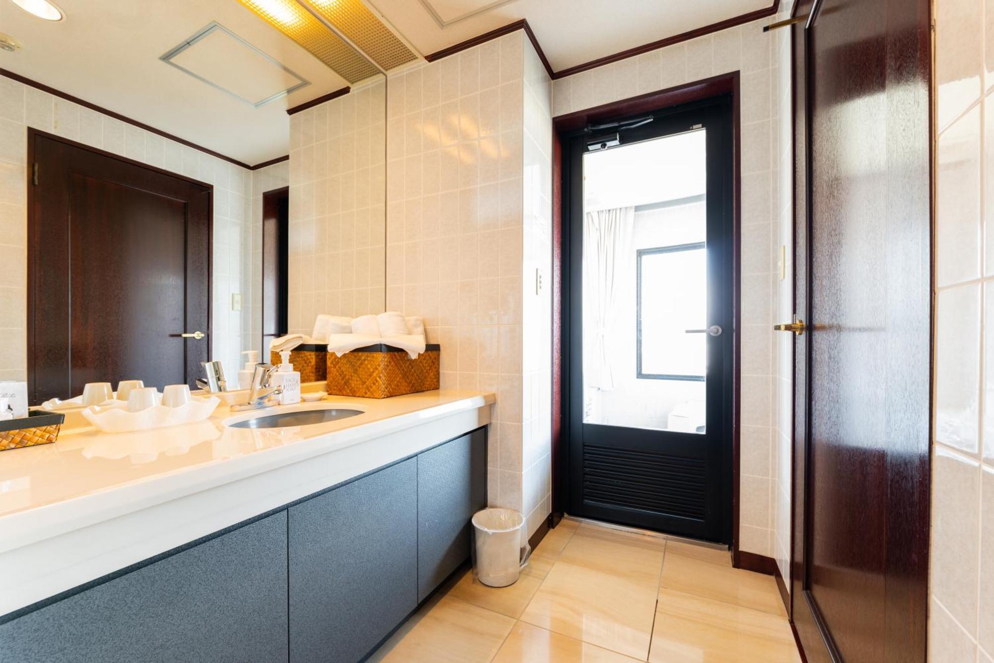 Hotel Sanderson Maebashi Bagian luar foto
