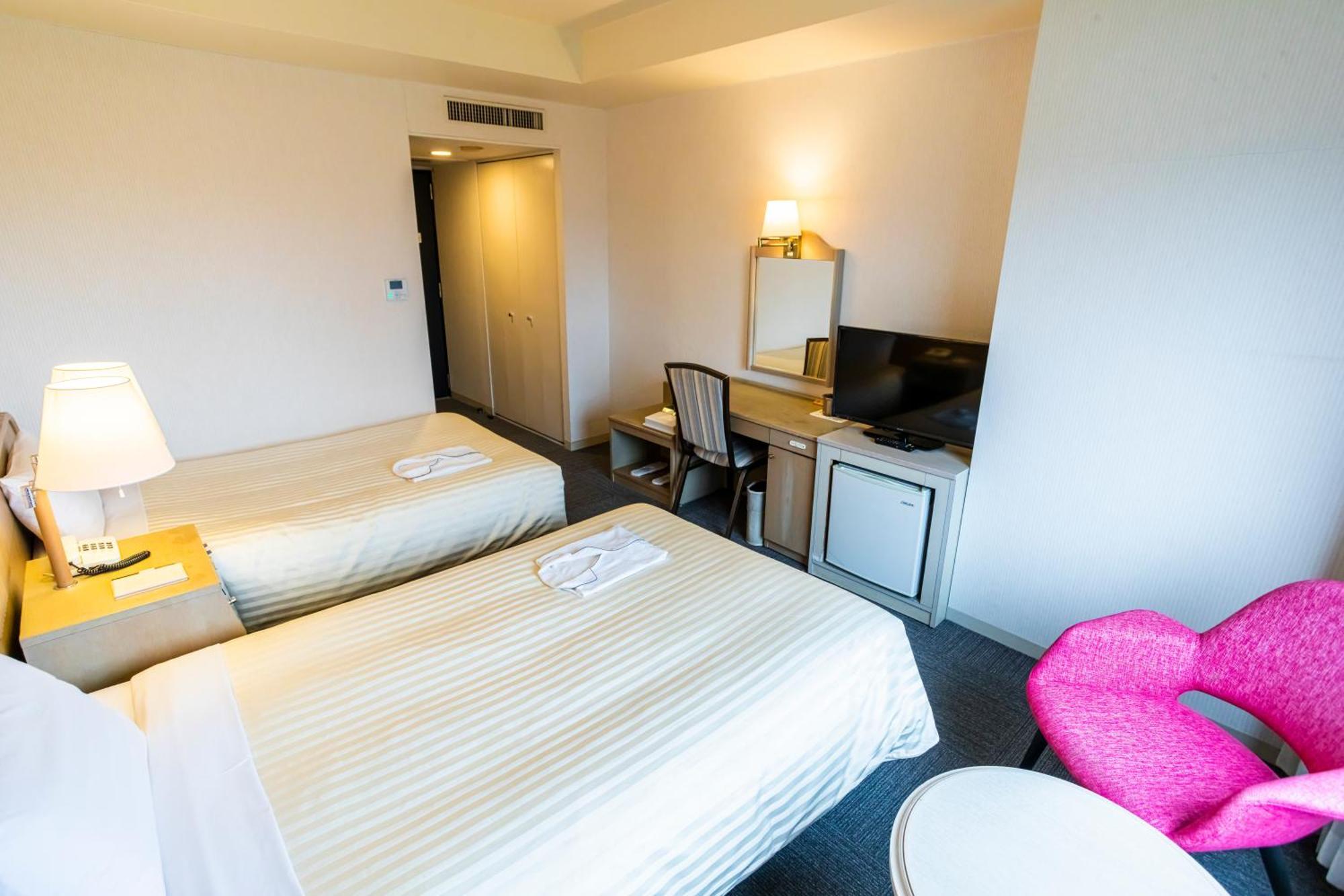 Hotel Sanderson Maebashi Bagian luar foto